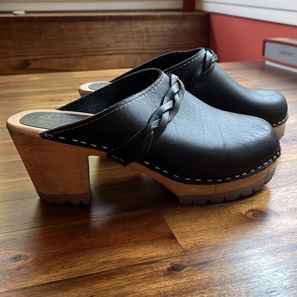 Original MIA Elsa Clog - Picture 5 of 7